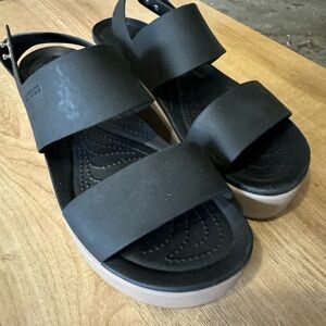 Croc platform sandals